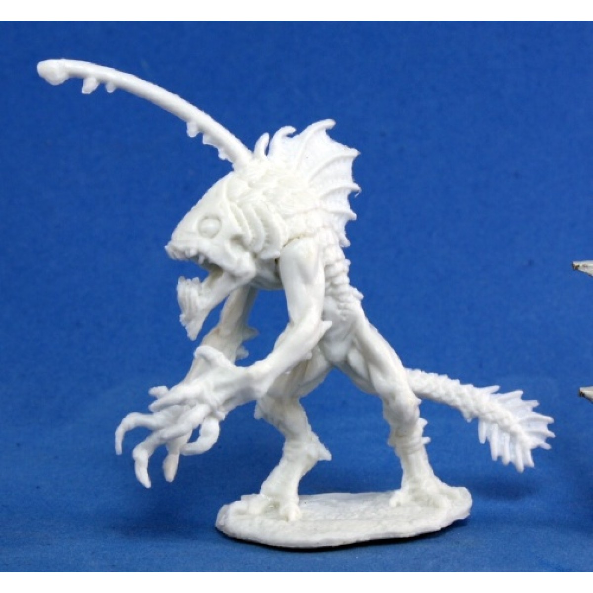 Reaper Miniature - Dark Heaven Jana Female Dragon Slayer
